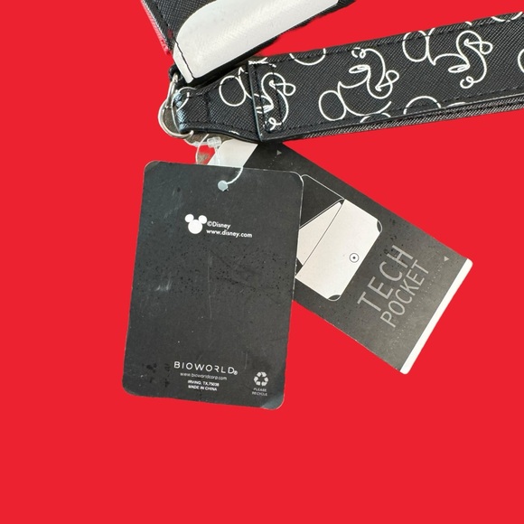 Bioworld Disney Mickey Mouse Wristlet Tech Wallet - Picture 9 of 15